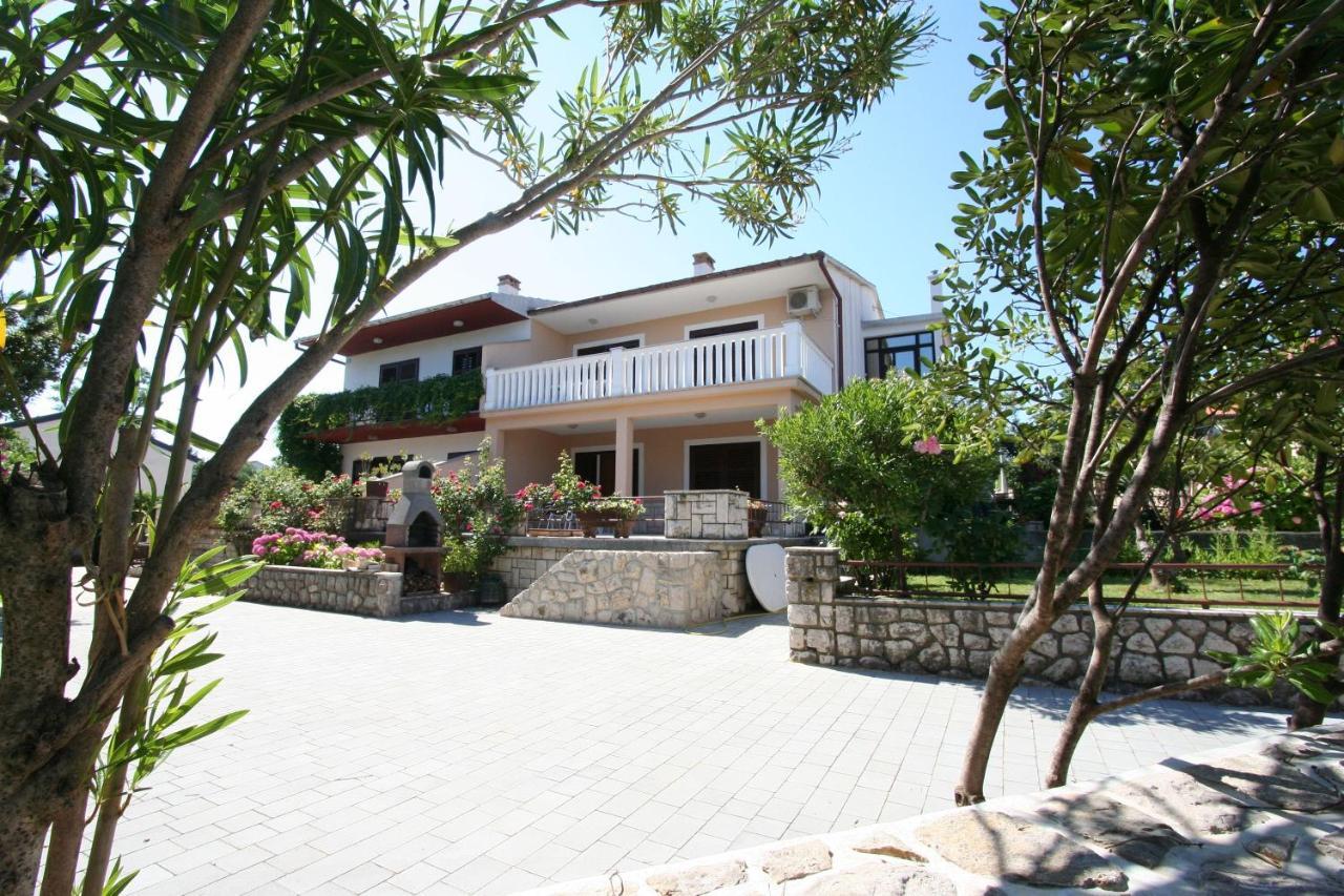 Apartments Grskovic G. Jesenovica Šilo Zewnętrze zdjęcie