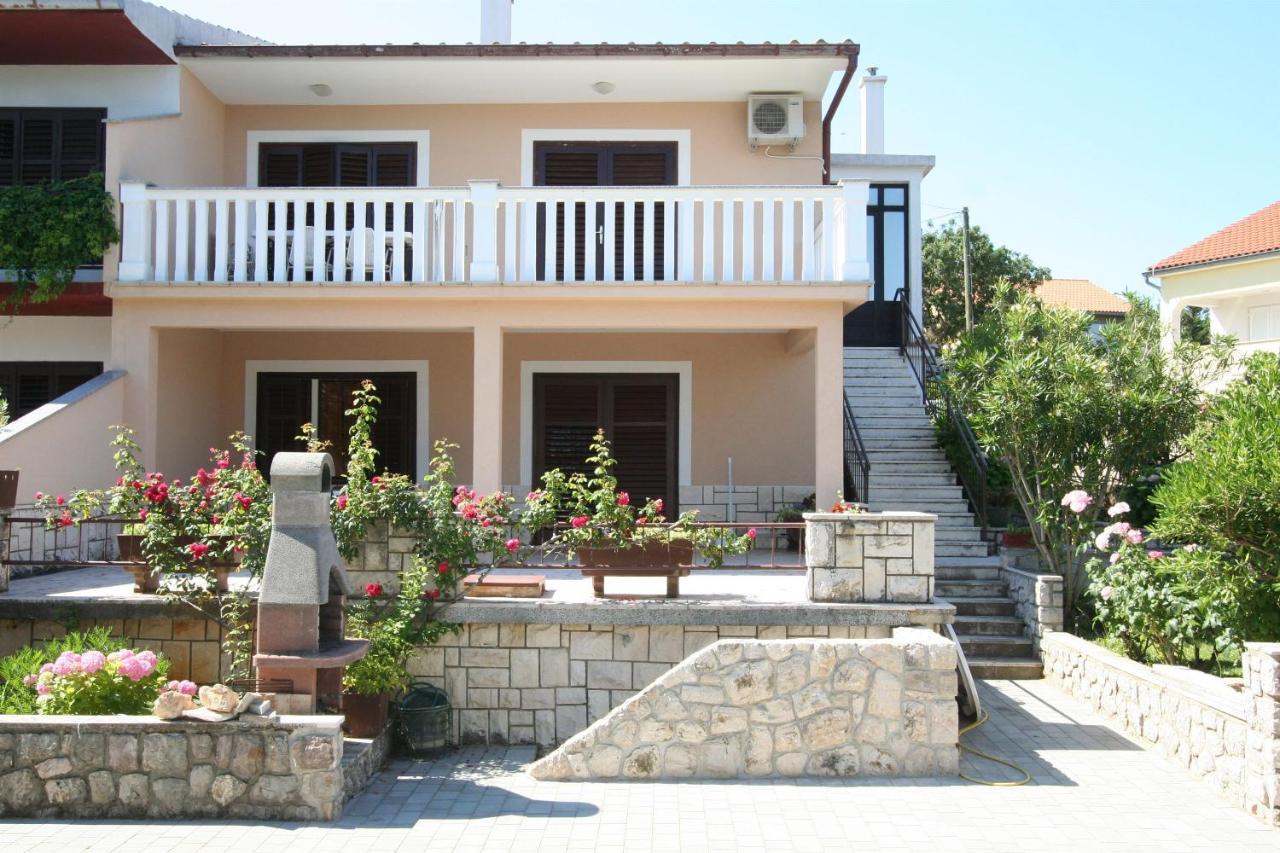 Apartments Grskovic G. Jesenovica Šilo Zewnętrze zdjęcie